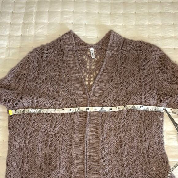 Wish List Chunky Knit Pointelle Cardigan Sweater Women's S/M | Lavender | EUC - Picture 7 of 9